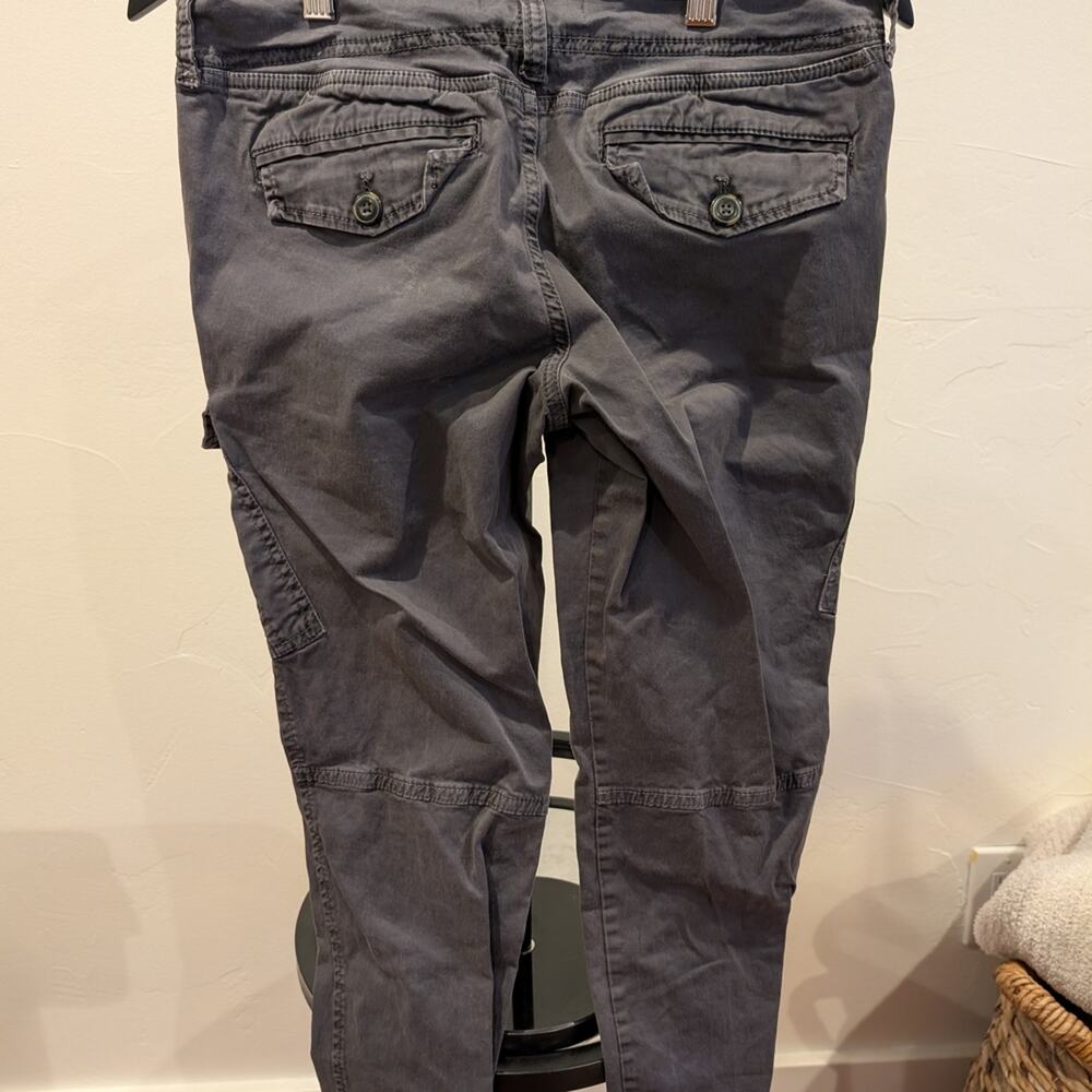 Old Navy Women's Gray Cargo Pants - Picture 2 of 5